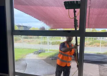 exterior building window washing